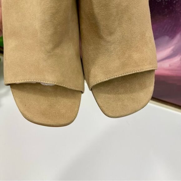 Vince Camuto Crebellan Block Heel Suede Sandal in Tan Size 8.5 - Picture 10 of 15